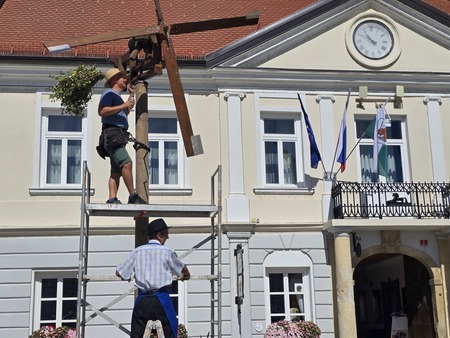 Klopotec na Glavnem trgu v Ljutomeru